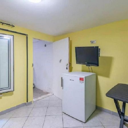 Independent Room Near Ortigia Island Сиракуза Екстериор снимка