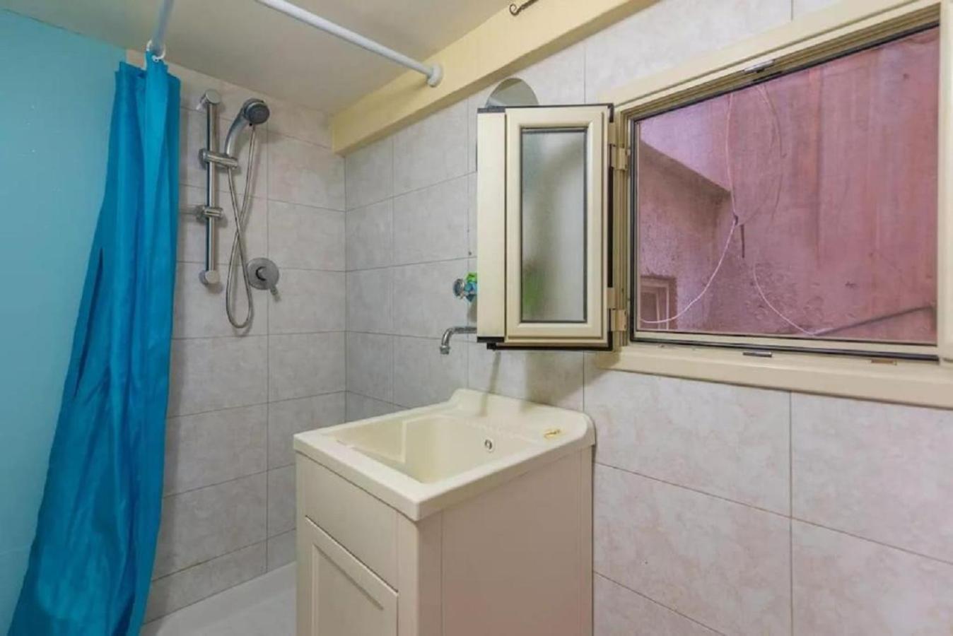 Independent Room Near Ortigia Island Сиракуза Екстериор снимка